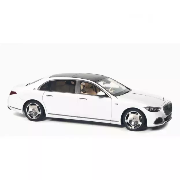 Almost Real Mercedes S-class S600 V12 Biturbo Maybach 2021 1:18 ALM820116