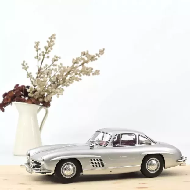 Norev Mercedes Sl-class 300sl Coupe w198 1954 1:12 123850