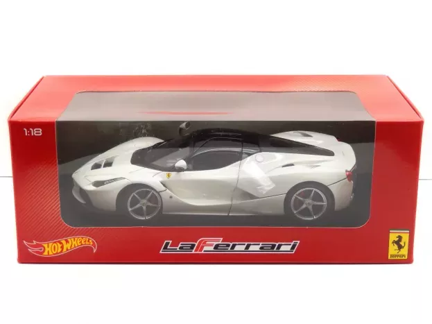 Hot Wheels Ferrari Laferrari 2013 1:18 BLY54