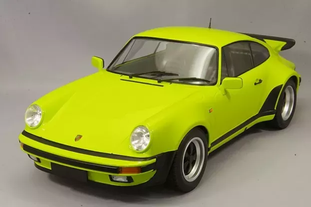 Minichamps Porsche 911 930 3.0l Turbo Coupe 1977 1:12 125066119
