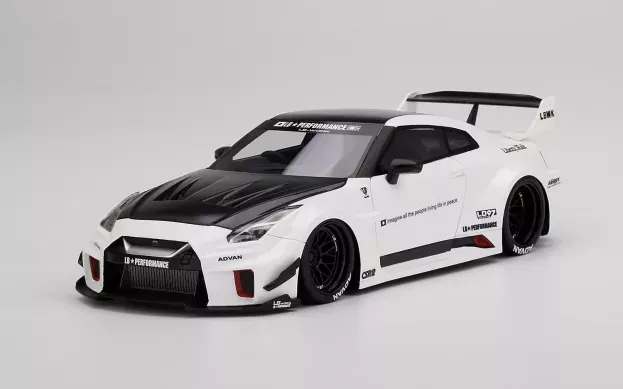 Truescale Nissan Gt-r r35 Lb Works Coupe 2016 1:18 TS0298