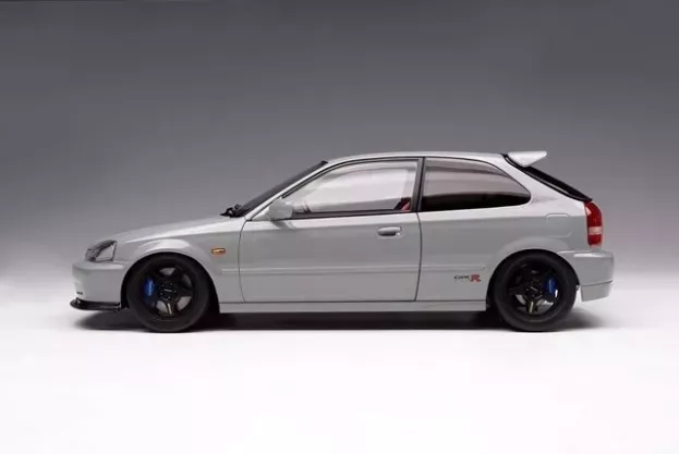 Motorhelix Honda Civic Type-r ek9 1997 With Yokohama Tires And Engine 1:18 M85005