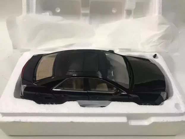 Kyosho Cadillac Cts 4 Doors 2008 1:18 G001BK