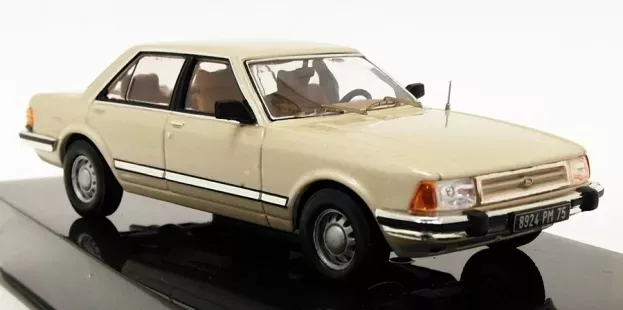 IXO Models Ford Granada 1982 Brown Interior 1:43 CLC186