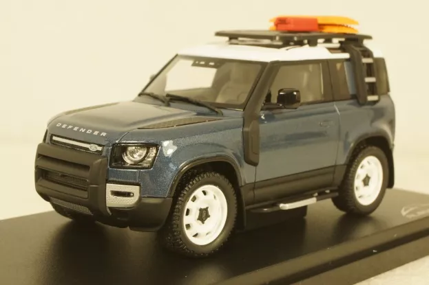 Almost Real Land Rover New Defender 90 2020 1:43 ALM410702