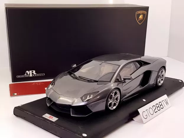 MR Models Lamborghini Aventador Lp700-4 2011 1:18 LAMBO06C