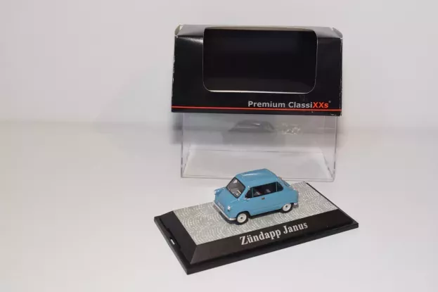 Premium Classixxs Zundapp Janus 1956 1:43 18050