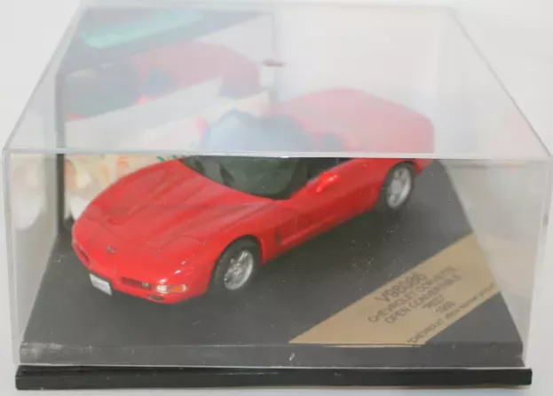 Vitesse Chevrolet Corvette Spider 1998 1:43 V98086