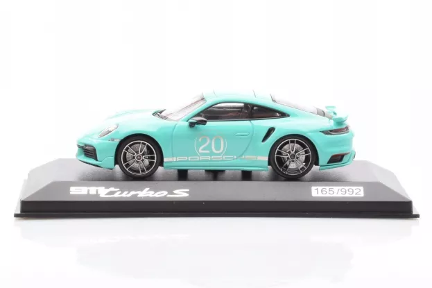 Minichamps Porsche 911 992 Turbo S Coupe N 20 China 20th Anniversary 2020 1:43 WAP0209070N003