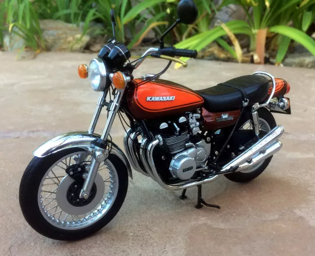 Minichamps Kawasaki 900 Z1 Super 4 1973 1:12 122164100