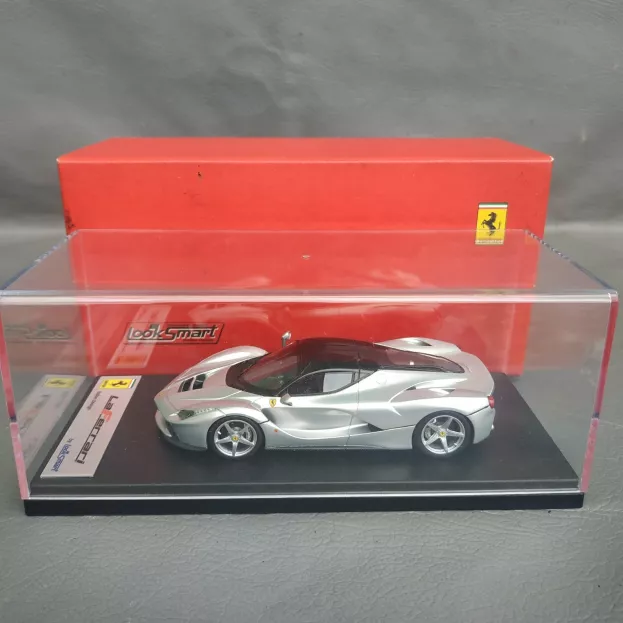 Looksmart Ferrari Laferrari 2013 1:43 LS421E