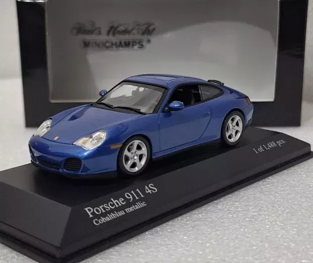 Minichamps Porsche 911 4s 2001 1:43 61074