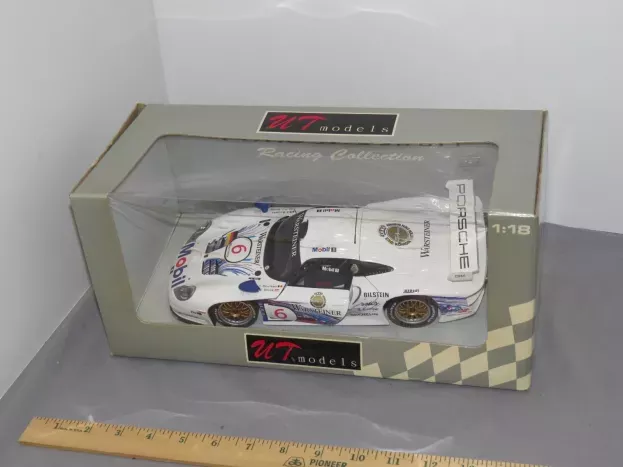 UT Models Porsche 911 Gt1 3.2l Turbo Team Warsteiner Mobil 1 N 6 Fia Gt Championship 1997 H.j.stuck T.boutsen 1:18 39720