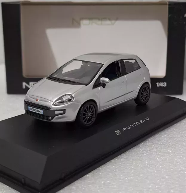 Norev Fiat Grande Punto Evo 2010 1:43 771110