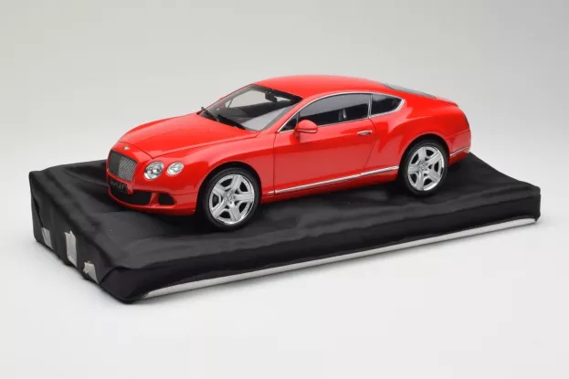 Minichamps Bentley Continental Gt Coupe 2-door 2011 1:18 100139922