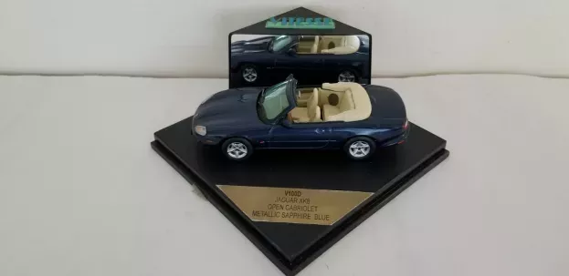 Vitesse Jaguar Xk8 Cabriolet 1998 1:43 V100D