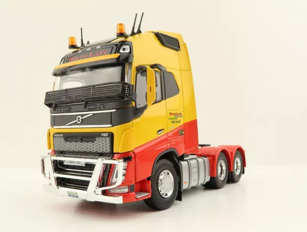 Tekno Volvo Surelift Volvo Fh04 Globetrotter 6x4 1:50 82953
