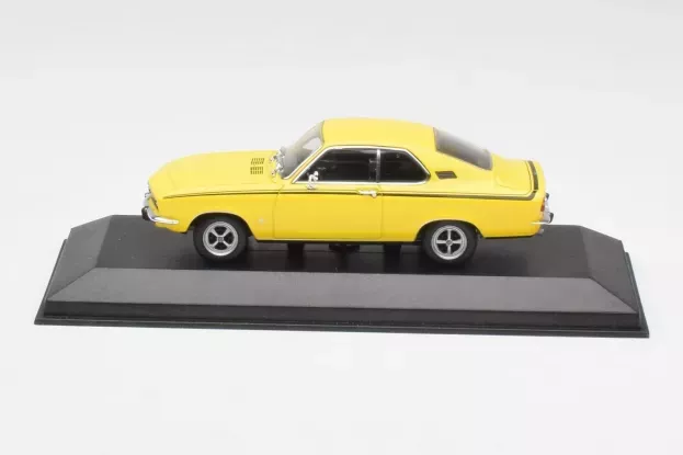 Minichamps Opel Manta Sr 1971 1:43 400045502