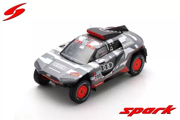 Spark Audi Q E-tron Rs Team Audi Sport N 200 Rally Dakar 2022 S.peterhansel E.boulanger 1:18 18S826
