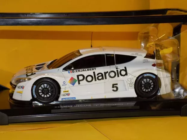 Norev Renault Megane V6 Trophy Polaroid N 5 World Series 2009 D. Enjalbert 1:18 185107