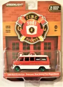 Greenlight Ford Ecoline Van New Jersey Fire Engine Paterson 1970 1:64 67020A