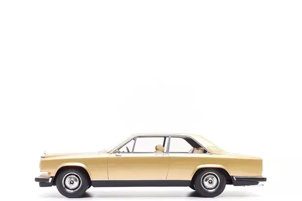 BoS Models Rolls Royce Camargue 1975 1:18 BOS090