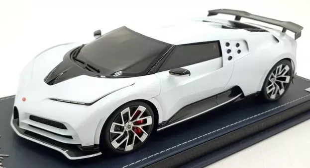 MR Models Bugatti Centodieci Pebble Beach 2019 Con Vetrina With Showcase 1:18 BUG011A