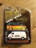 New 1976 DODGE B-100 VAN ANIMAL CONTROL HOBBY EXCLUSIVE 1/64 GREENLIGHT 29782