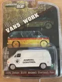 GREENLIGHT 1/64 1976 DODGE B-100 VAN ANIMAL CONTROL HOBBY EXCLUSIVE WHITE 29782