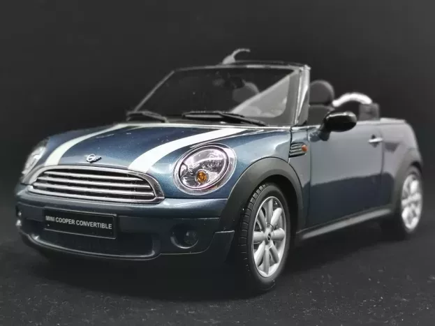 Kyosho Mini Cooper Cabriolet r57 2009 1:18 08749BL