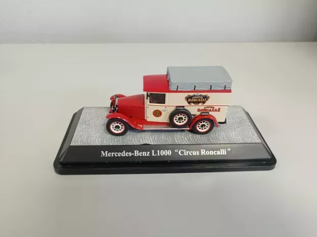 Premium Classixxs Mercedes L1000 Van Circus Roncalli 1:43 11154