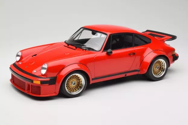 Minichamps Porsche 911 934 Coupe 1976 1:12 125766400