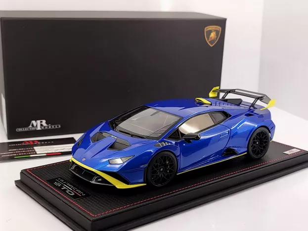 MR Models Lamborghini Huracan Sto Lp640-2 2021 Con Vetrina With Showcase 1:18 LAMBO044SE