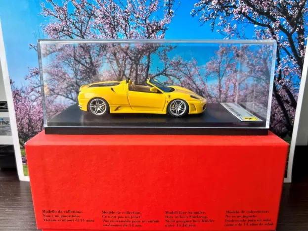 Looksmart Ferrari F430 Spider 2005 1:43 LS130B
