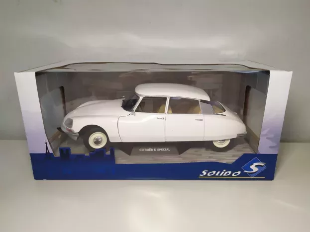 Solido Citroen Ds Special 1972 1:18 1800705