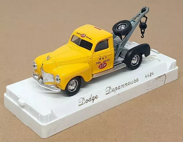 Solido Dodge Depanneuse Wrecker Road Service Firestone Stp 1940 Carro Attrezzi 1:43 4424