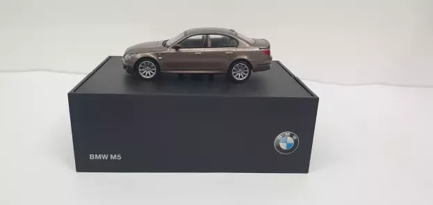 Kyosho Bmw 5-series M5 e60 2005 1:43 80420391745