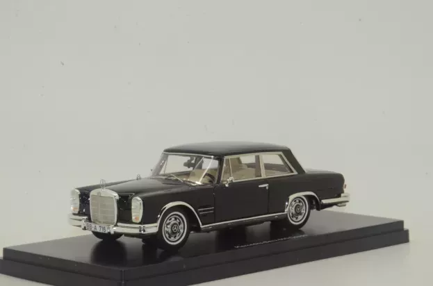 Schuco Mercedes 600 Coupe w100 1963 1:43 8857