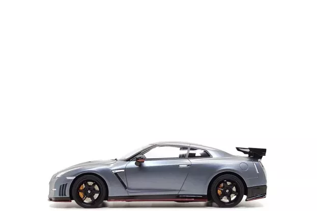 GT Spirit Nissan Gt-r r35 Nismo 2016 1:18 ZM060