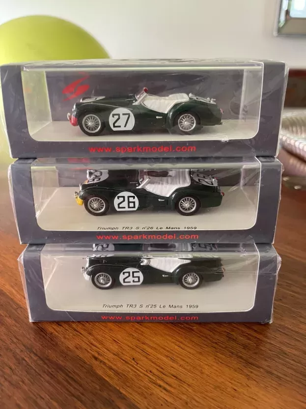 Spark Triumph Tr3 Spider Team Standard Triumph N 27 24h Le Mans 1959 N.sanderson C.dubois 1:43 S1397