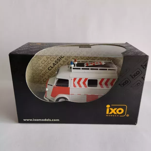 IXO Models Citroen Type H Van 1972 Dutch Police Polizia 1:43 CLC114