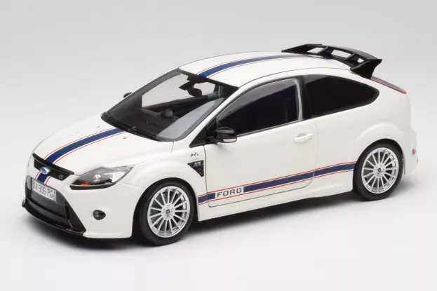 Minichamps Ford Focus Rs500 2010 Le Mans Mkiib Tribute Edition 1967 1:18 100080167
