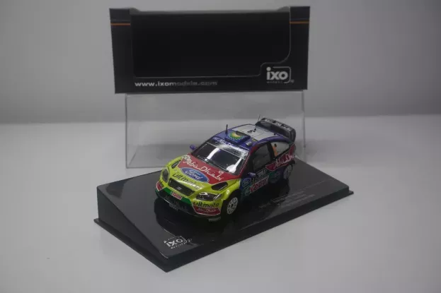 IXO Models Ford Focus Rs Wrc 09 N 3 Winner Rally Acropolis 2009 M. Hirvonen J. Lehtinen 1:43 RAM376