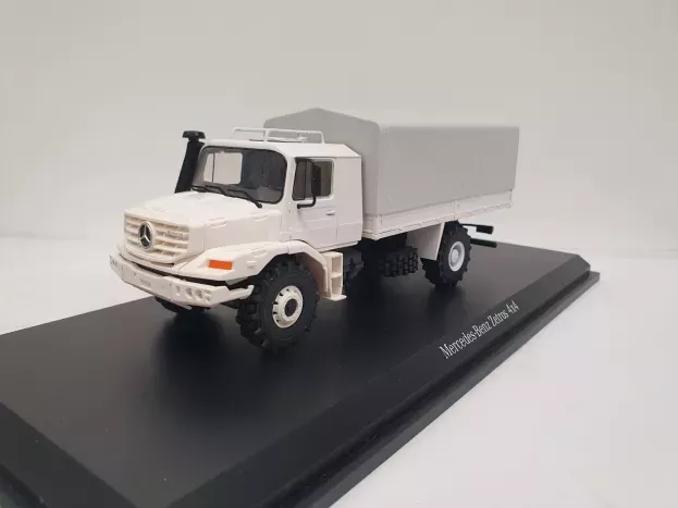 Schuco Mercedes Zetros Truck 4x4 Telonato 2000 1:43 7141