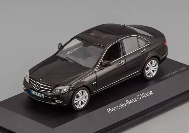 Schuco Mercedes C-class W204 1:43 4932
