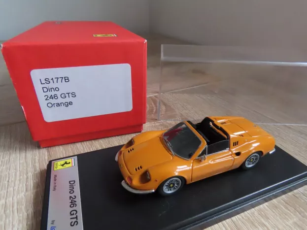 Looksmart Ferrari Dino 246 Gts 1:43 LS177B