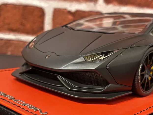 MR Models Lamborghini Huracan Lp580-2 After Market 2015 Con Vetrina With Showcase 1:18 LAMBO024C
