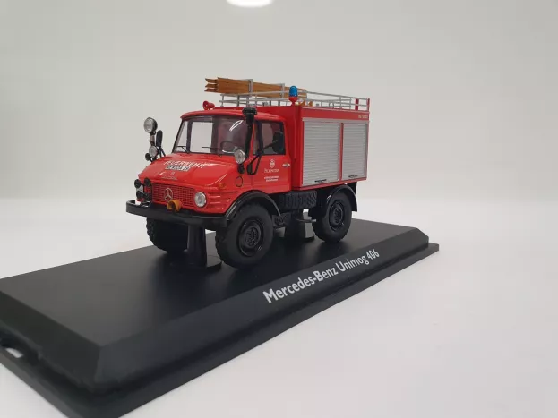 Schuco Mercedes Unimog 406 Fire Engine Vigili Del Fuoco 1:43 3157