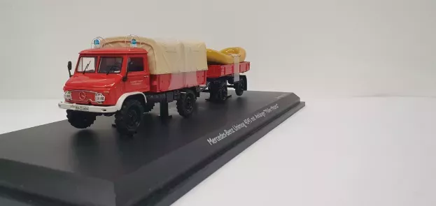 Schuco Mercedes Unimog 404s Truck Fire Engine + Trailer With Boat 1:43 03383