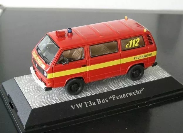 Premium Classixxs Volkswagen T3 Minibus Fire Engine 1:43 11454